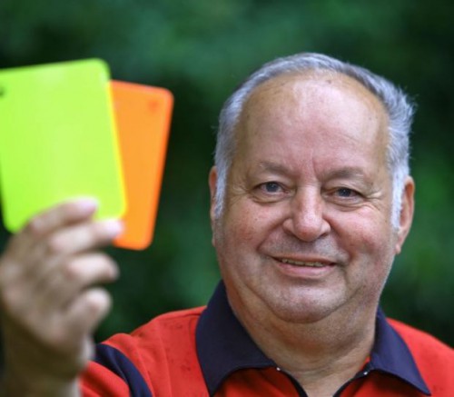 Referee holt die Karten nur selten aus der Tasche